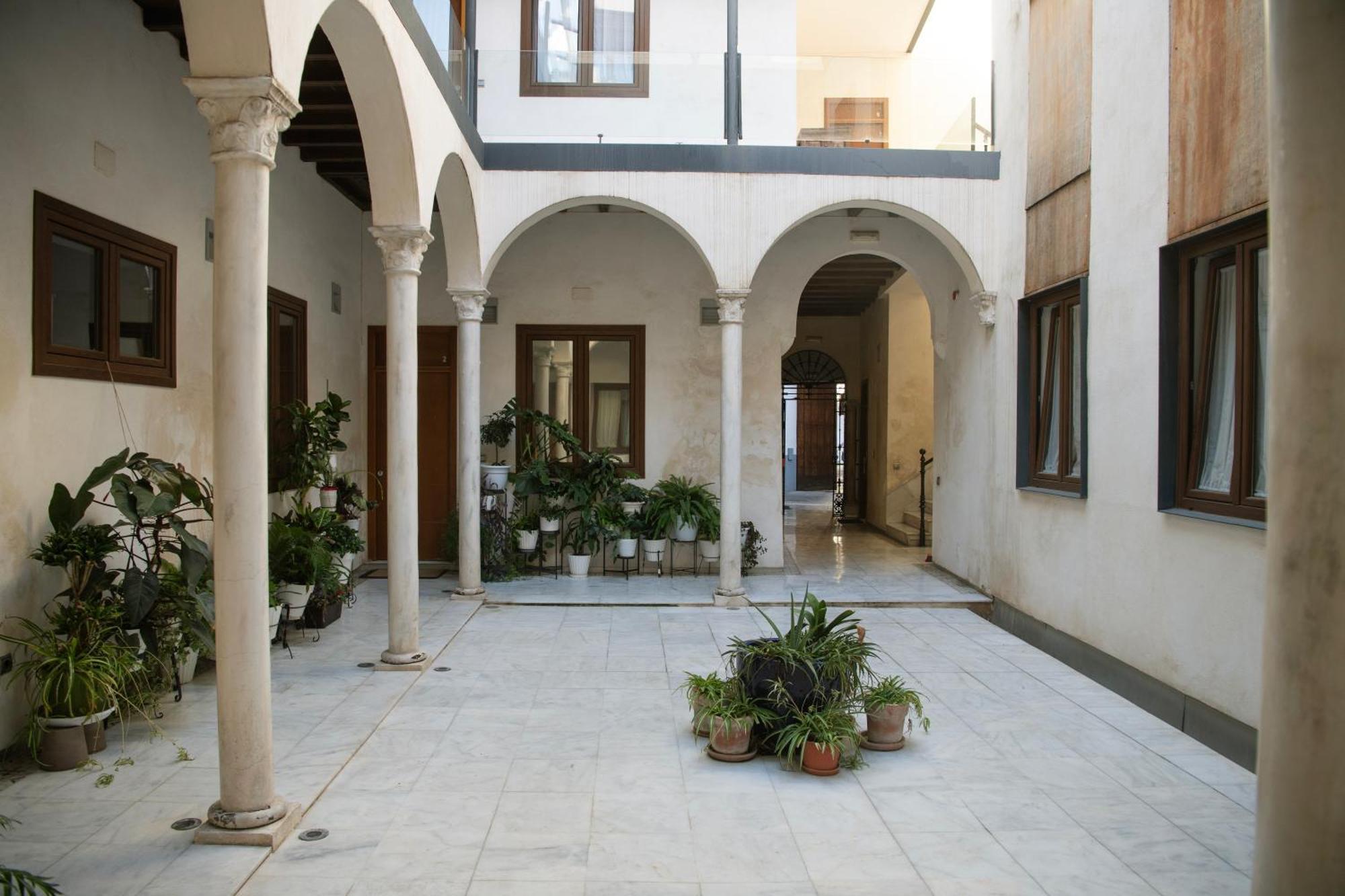 Casa Palacio Bustos Tavera Sevilla Exteriér fotografie